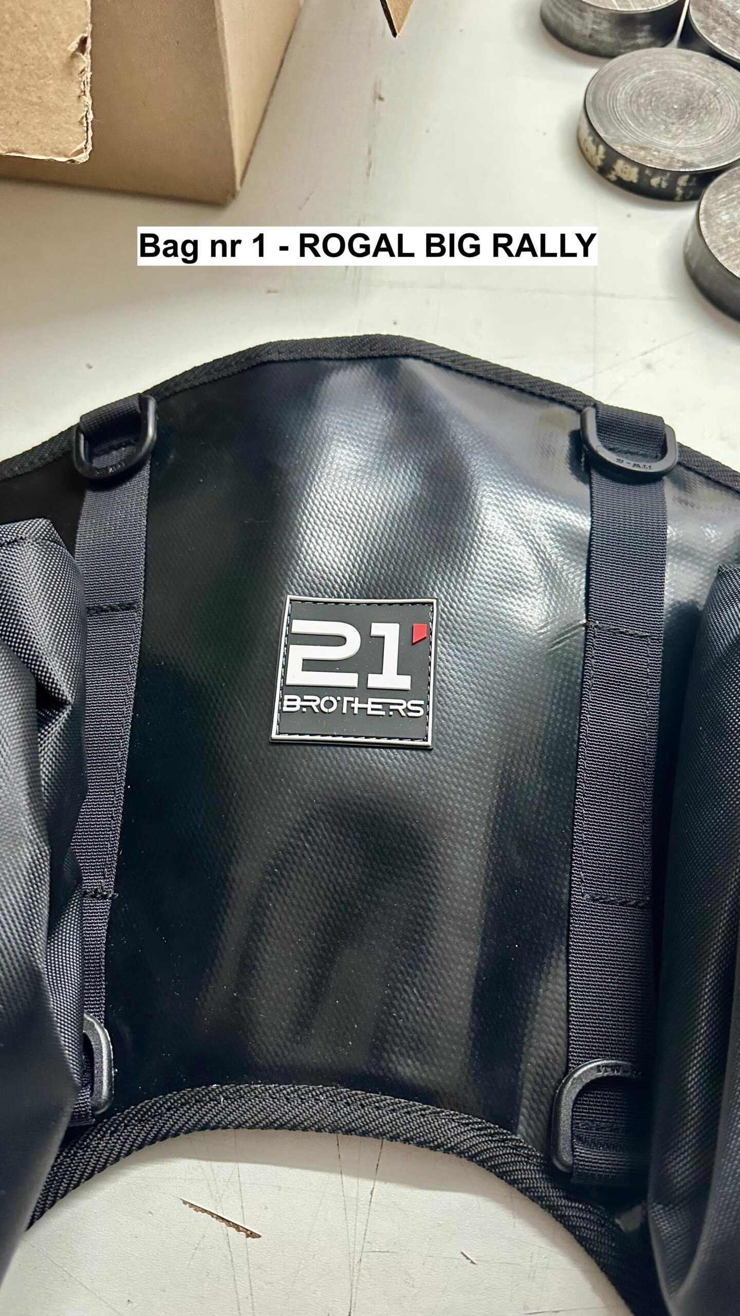 ROGAL BIG RALLY - CZARNY - górne mocowania D-RINGs i pasy